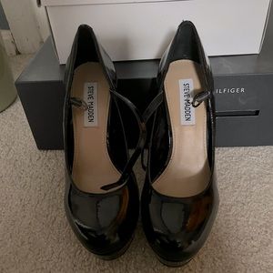 Black patent Steve Madden heels